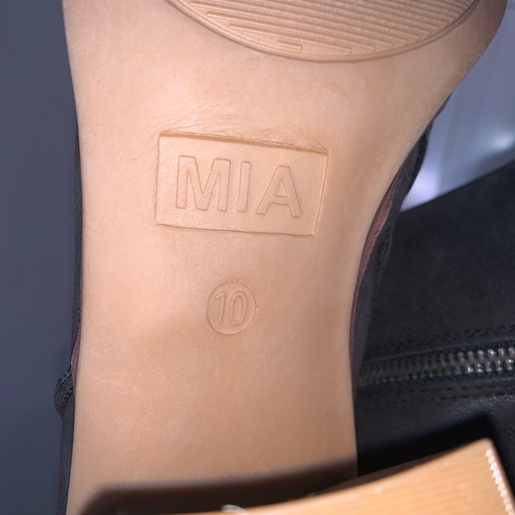MIA Patton Bootie (size 10) - Picture 9 of 9